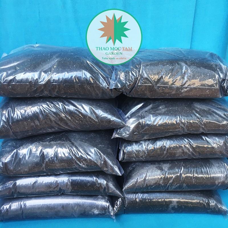 Trấu hun trồng cây túi đầy 5dm3 - Vỏ trấu hun mịn, giá thể trồng cây hoa