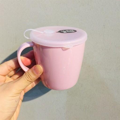 CỐC HÂM SỮA, CỐC UỐNG NƯỚC CHO BÉ có lỗ cắm ống hút dùng được trong lò vi sóng