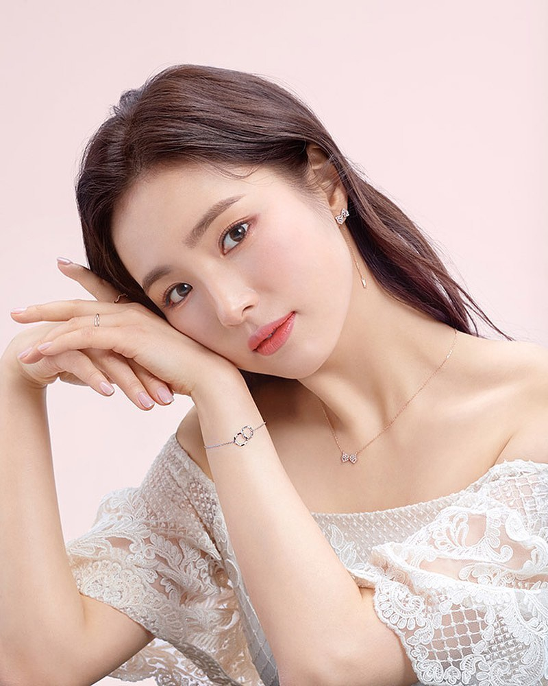 Gel Tẩy Trang Nóng Dr.Ci:Labo VC 100 Hot Peel Cleasing Tẩy Sạch Lớp Trang Điểm Dưỡng Da Trắng Mịn (Tuýp 150g)