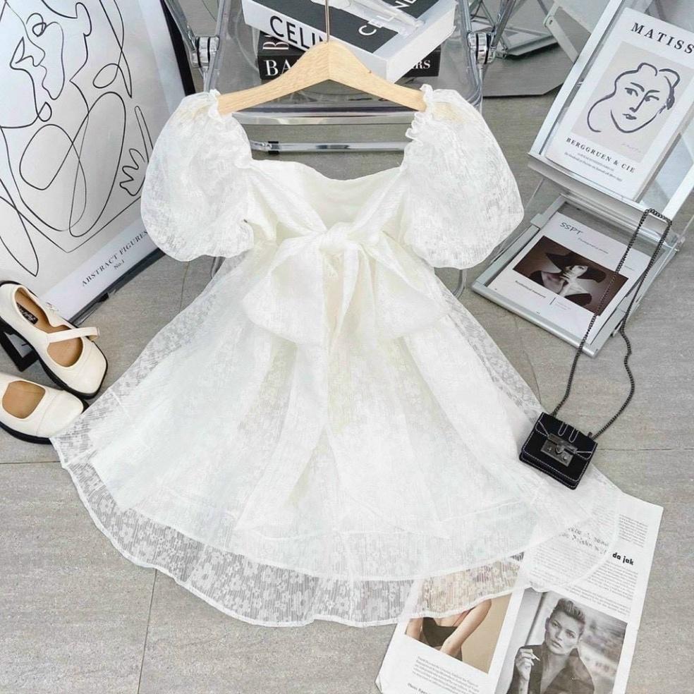 Đầm váy babydoll ren nổi lót lụa trắng cổ vuông hở lưng nơ lưng Ivy fashion đi biển dự tiệc dạo phố bigsize gợi cảm se