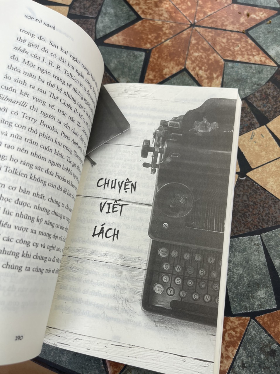 CHUYỆN NGHỀ VIẾT VÀ GÓC KHUẤT CUỘC ĐỜI CỦA ÔNG HOÀNG KINH DỊ – Stephen King – Nguyễn Hà An dịch – 1980books – NXB Thanh Niên
