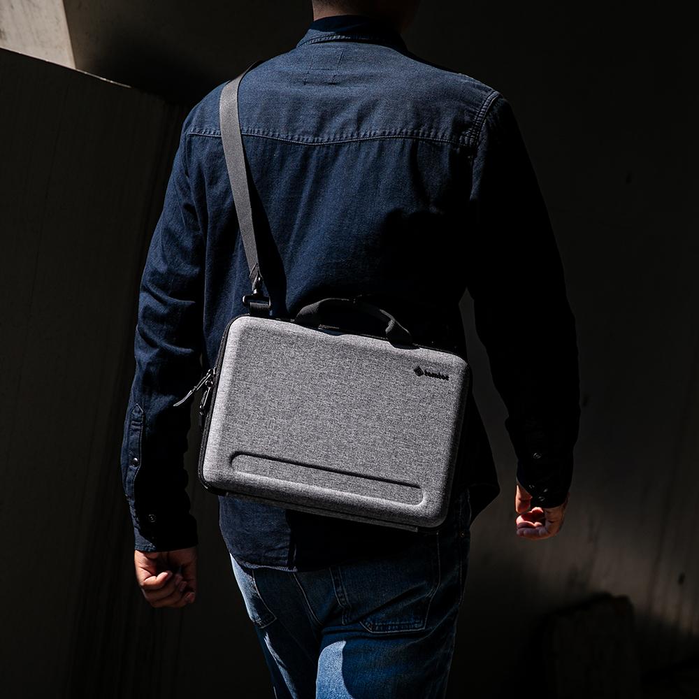 Túi đeo chéo chống va đập Tomtoc Eva for Macbook Pro 13'' Gray (A25-C02G) - Hàng Chính Hãng
