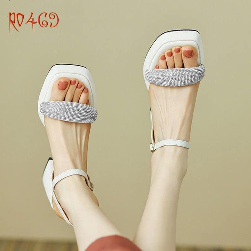 Giày sandal nữ cao gót 8 phân hàng hiệu rosata hai màu đen trắng ro469