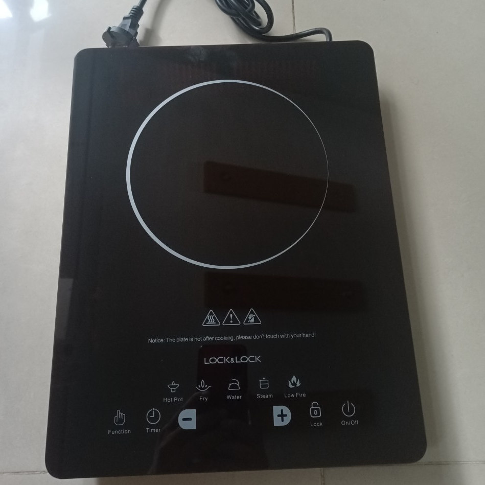 Bếp điện từ Lock&Lock Induction Cooker EJI311 220-240V, 50/60Hz, 1500W - Hàng chính hãng