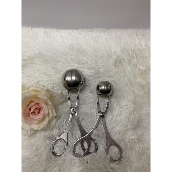 Kẹp thịt viên tròn