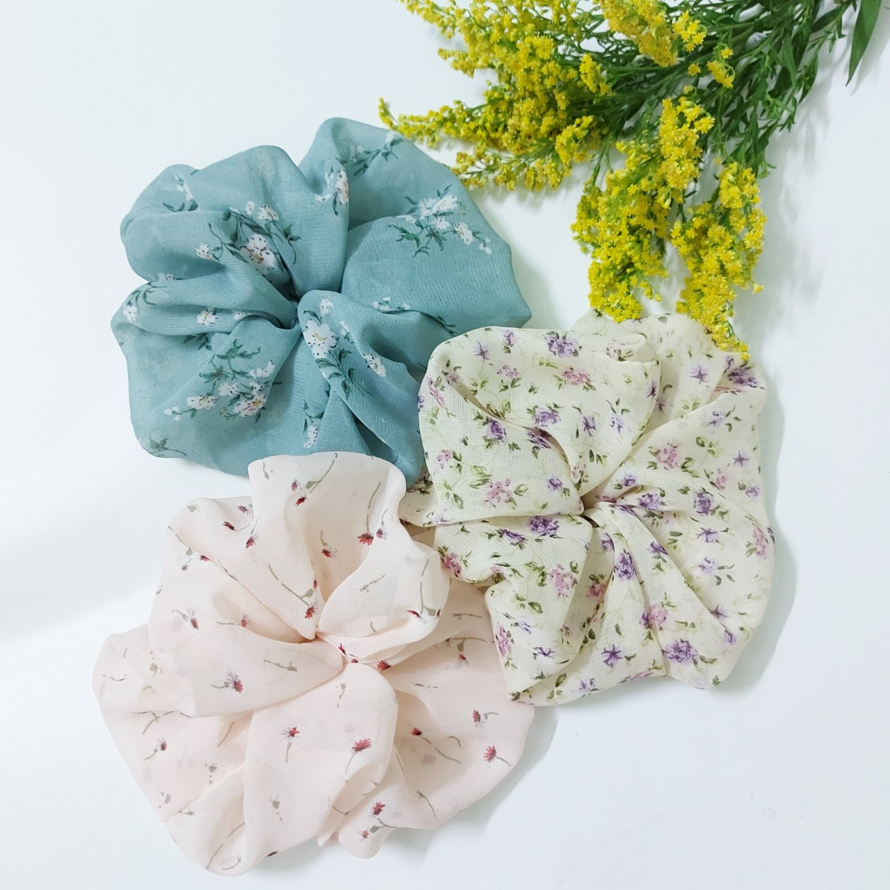 Combo 3 dây cột buộc tóc Scrunchies vải voan cao cấp hoa baby mềm mại phù hơp cho các nàng đi học, đi làm cực xinh