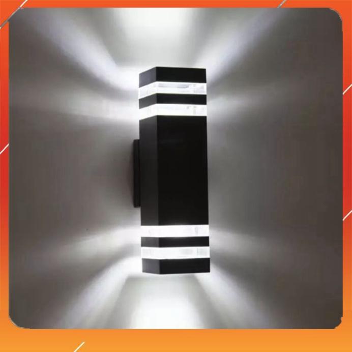 Đèn tường ngoài trời IP4066-2 sáng đẹp