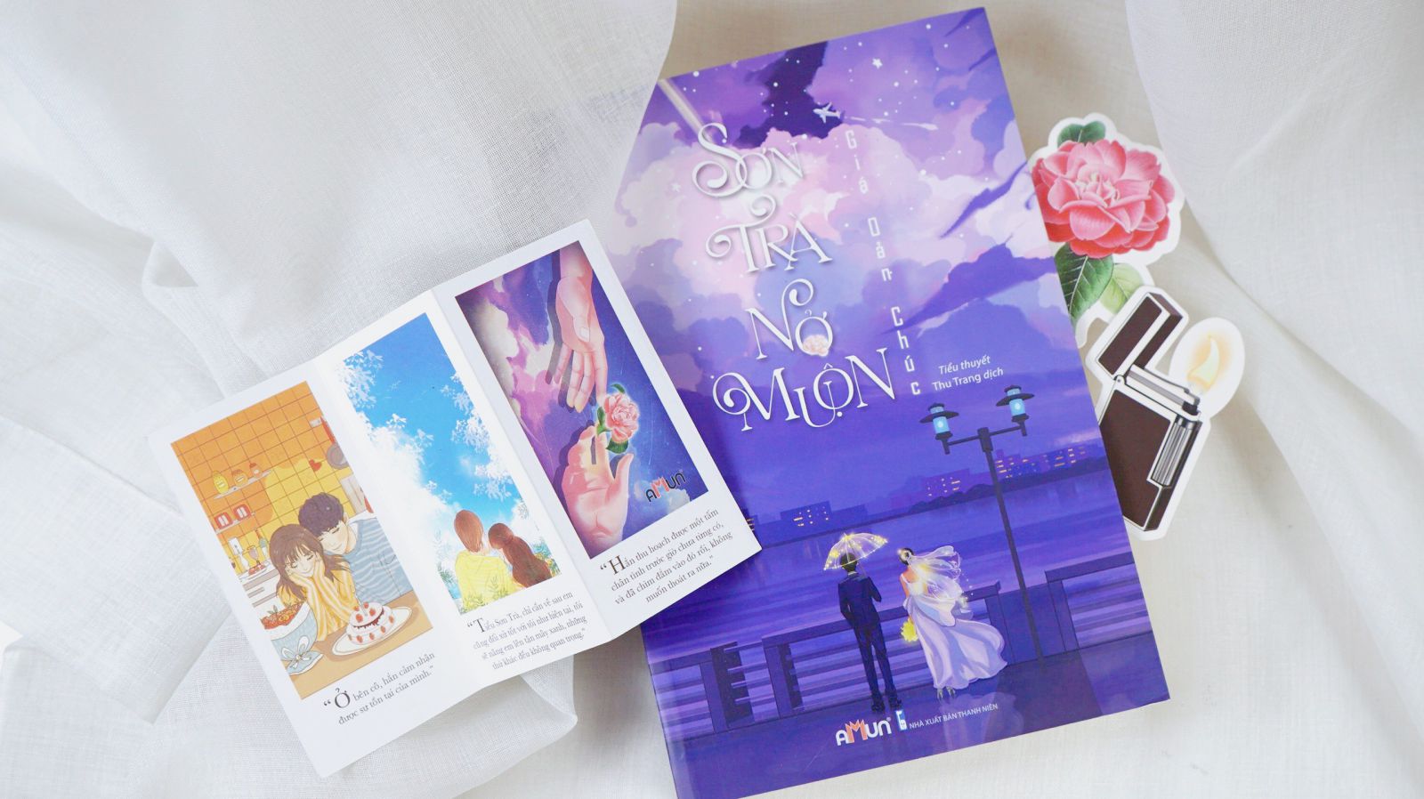 Sơn Trà Nở Muộn (Phiên bản tặng kèm 02 bookmark và 01 postcard)