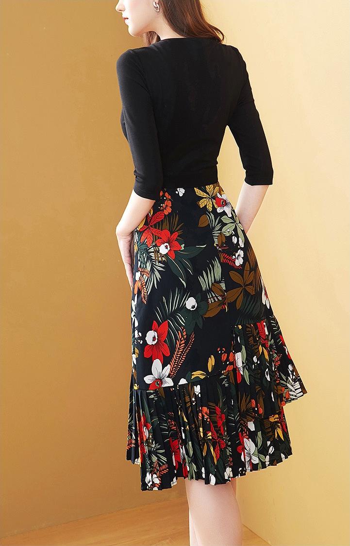 ĐẦM THUN ĐÍNH NÚT CHÂN VÁY HOA - HN1242