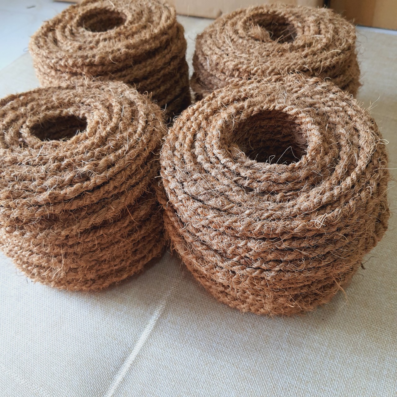 DÂY XƠ DỪA CHO GIÀN TRẦU BÀ LEO