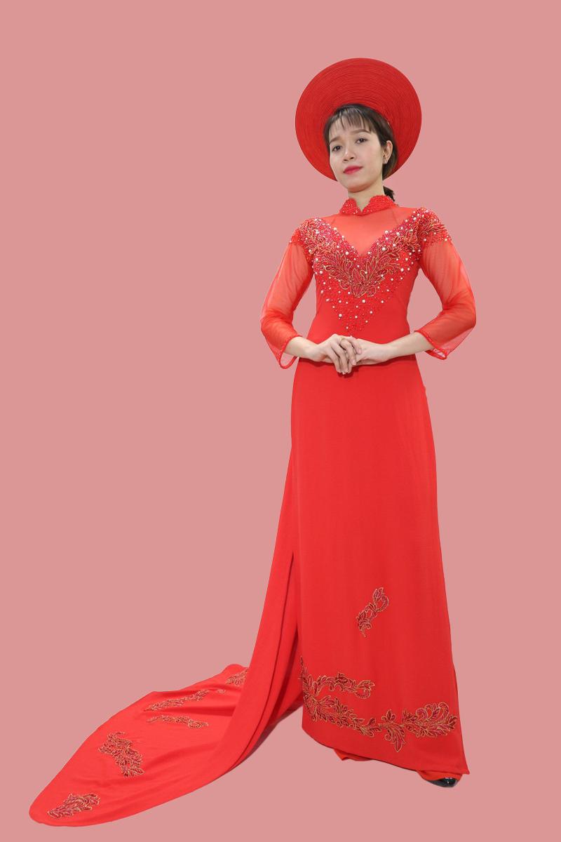 Áo dài cưới đuôi kết pha lê, kết hoa