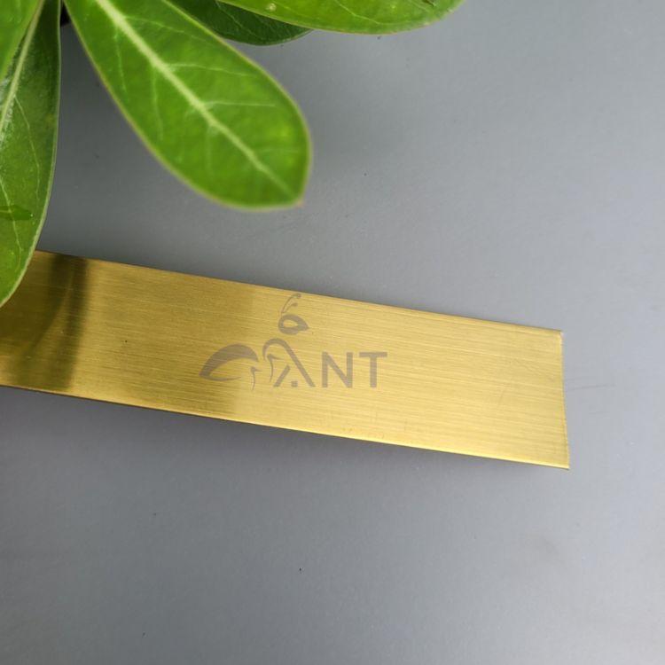 La cuộn inox vàng xước, Nẹp trang trí la inox dán tường 1cm - 3cm, giá 1m