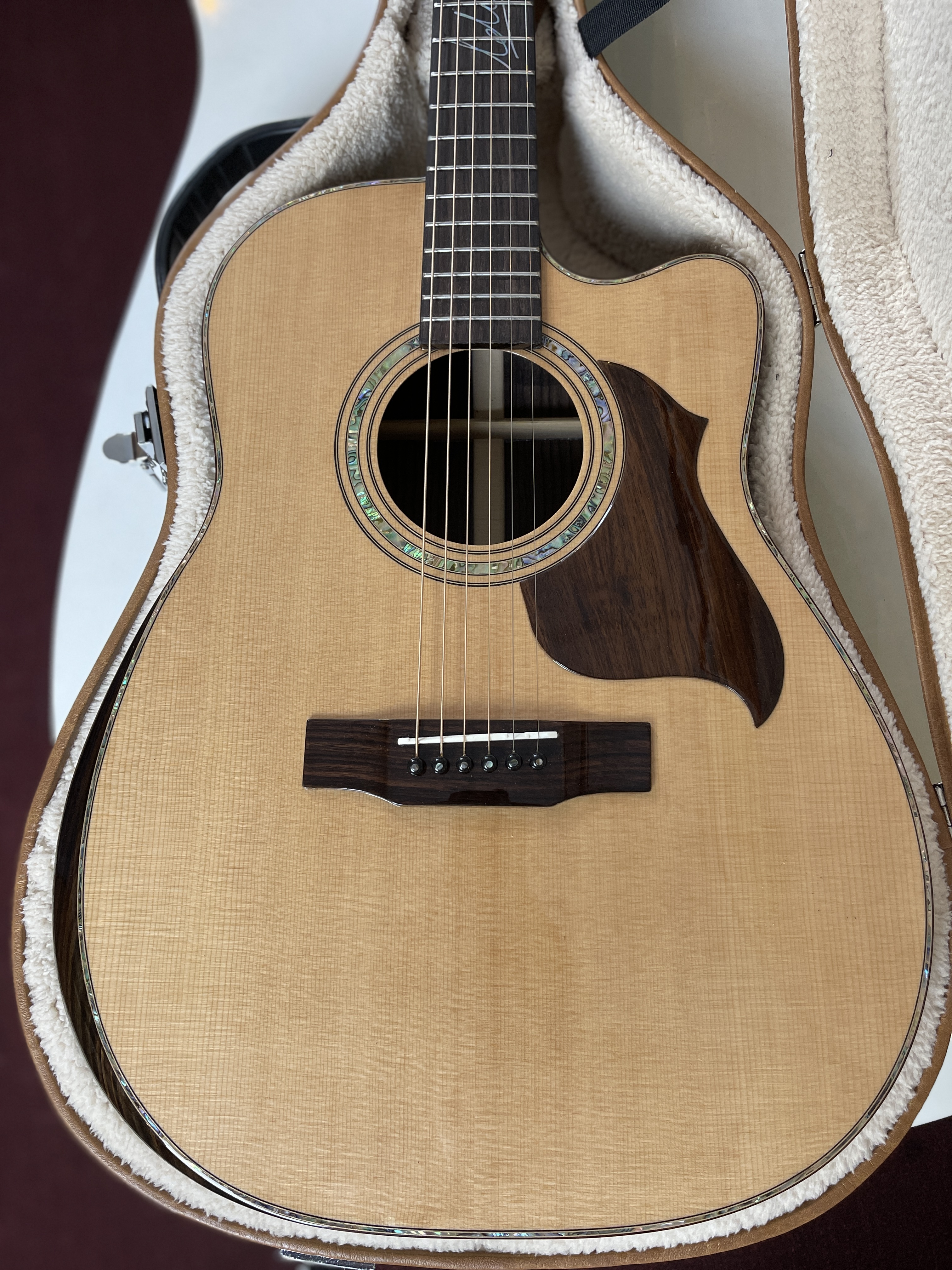 Đàn Guitar Acoustic Custom CL2022