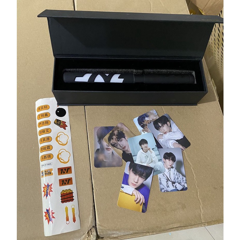 Lightstick TNT THỜI ĐẠI THIẾU NIÊN ĐOÀN bản UNOFFICIAL gậy cổ vũ phát ánh sáng idol thần tượng