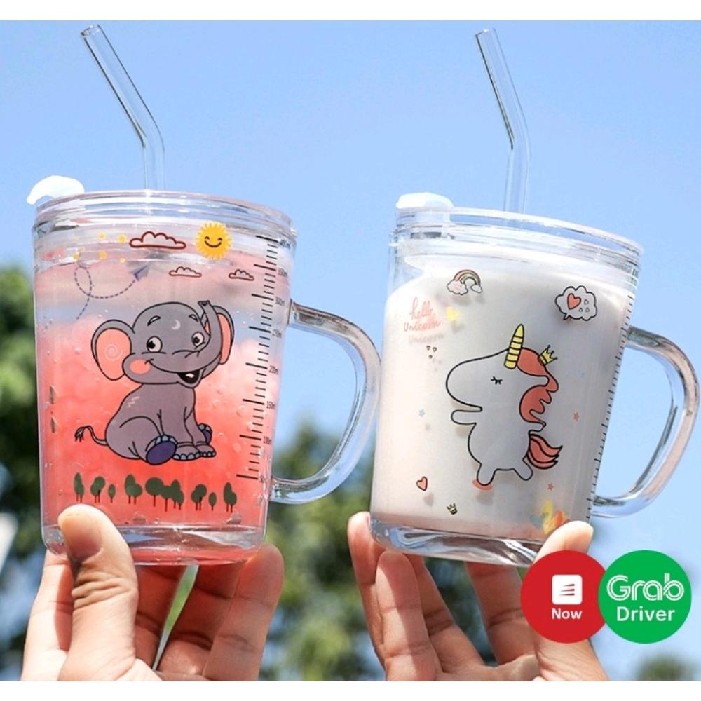 Cốc Chia Vạch Pha Sữa Thủy Tinh Có Nắp Đậy , Kèm Ống Hút Cho Bé 350ml An Toàn Và Tiện Lợi