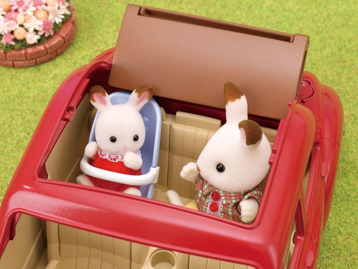 Đồ chơi nhập vai Xe du lịch gia đình Sylvanian Families