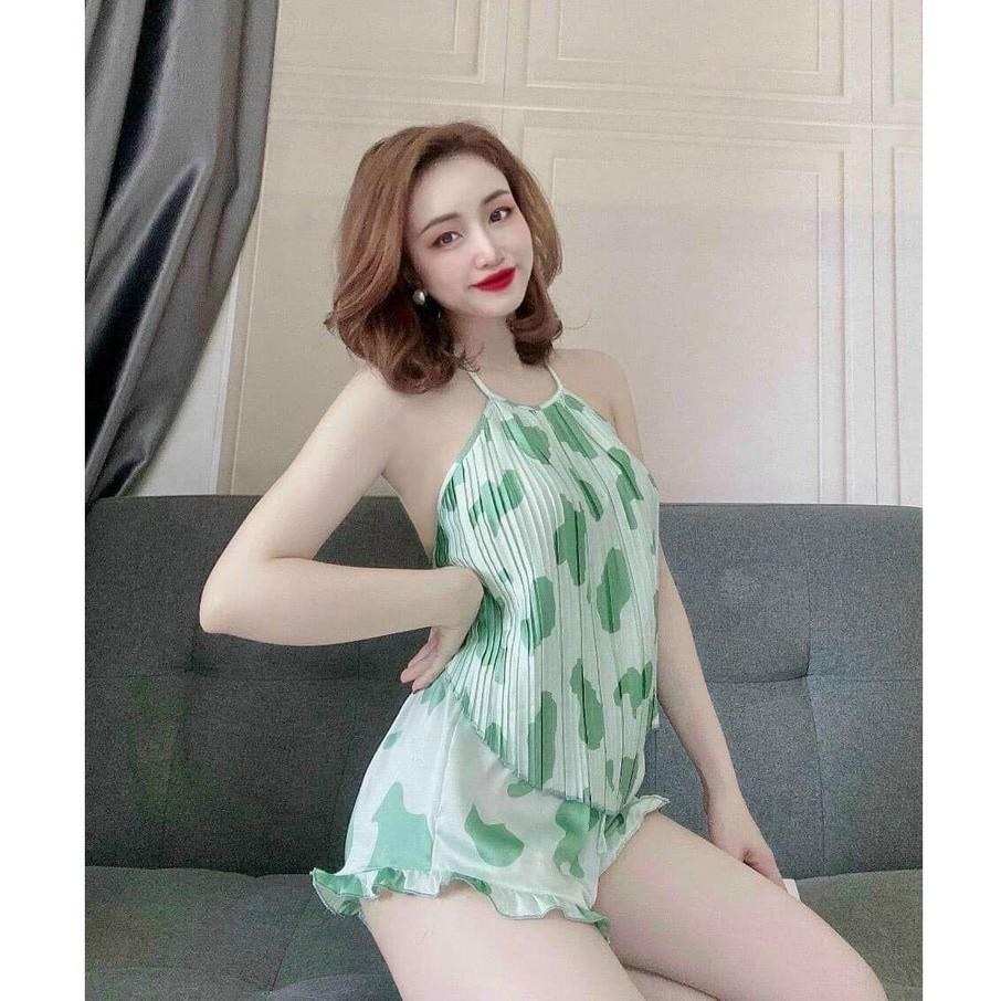 Sét bộ ngủ lụa áo yếm hoạ tiết bò sữa siêu hot