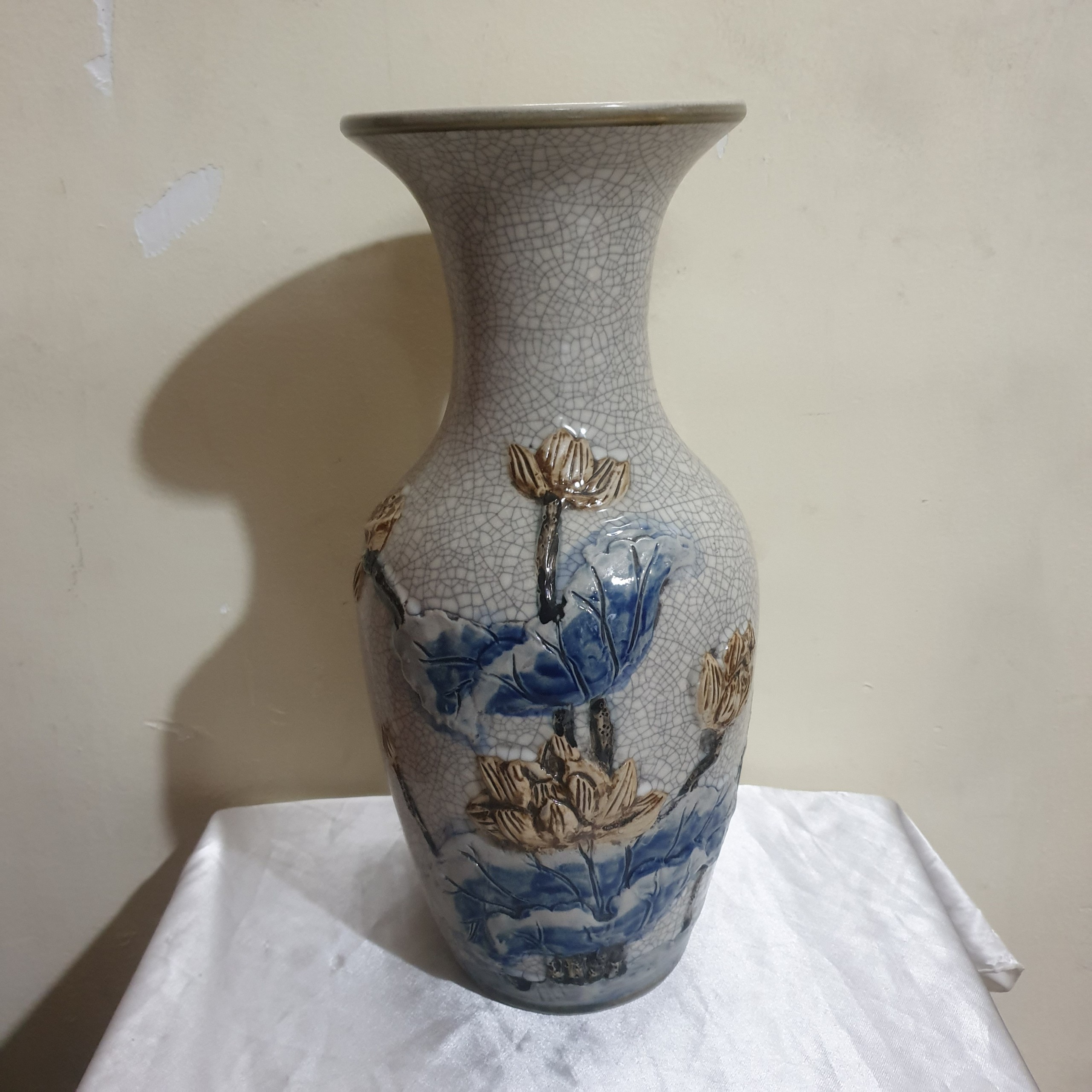 Lục bình men rạn giả cổ gốm Bát Tràng