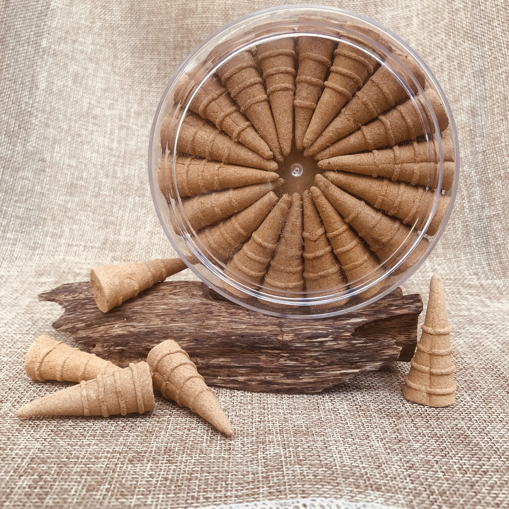 Nụ Trầm Hương thơm Loại 1 & Đặc Biệt