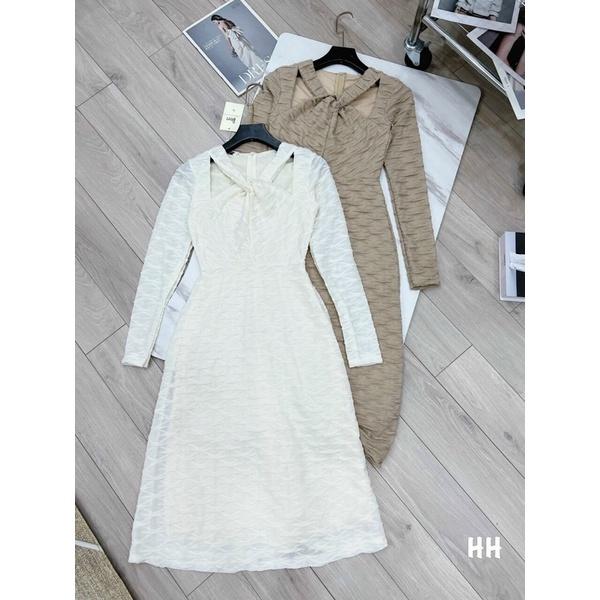 ĐẦM XOẮN NGỰC SIÊU HOT