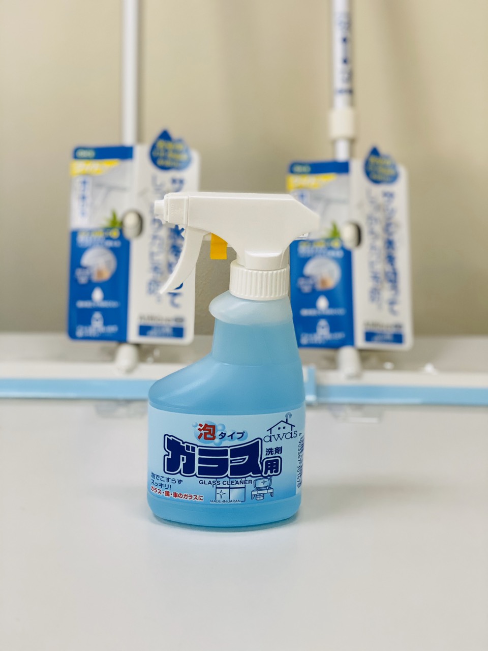 Combo Chai xịt vệ sinh kính 300ml Rocket nội địa Nhật Bản