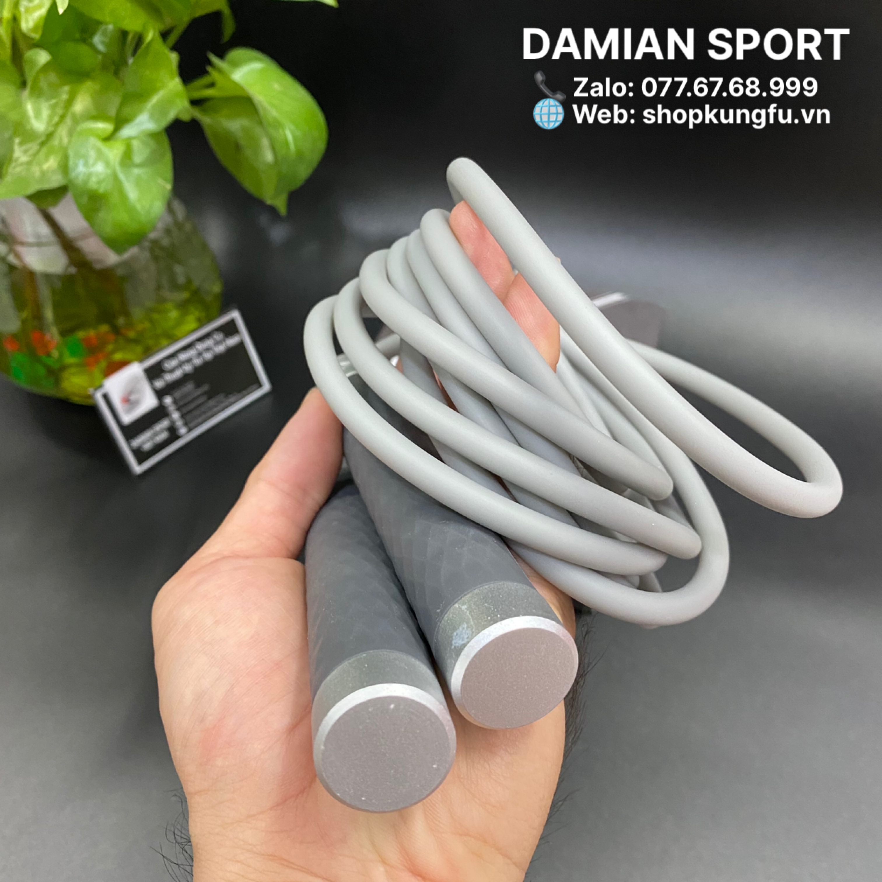 DÂY NHẢY THỂ LỰC BN CHÍNH HÃNG, Cao Cấp Mới 2021, tăng chỉnh được độ dài, DÂY DẺO ĐẶC RUỘT , có VÒNG BI THÉP LINH HOẠT, tay cầm NHÔM NHÁM CAO CẤP, bọc silicon