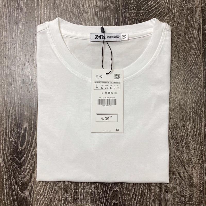 Áo Thun Nữ Trơn Dáng Ôm Nhẹ Chất Liệu Premium Cotton 4 Chiều Màu Trắng Đen Thấm Hút Thoáng Mát