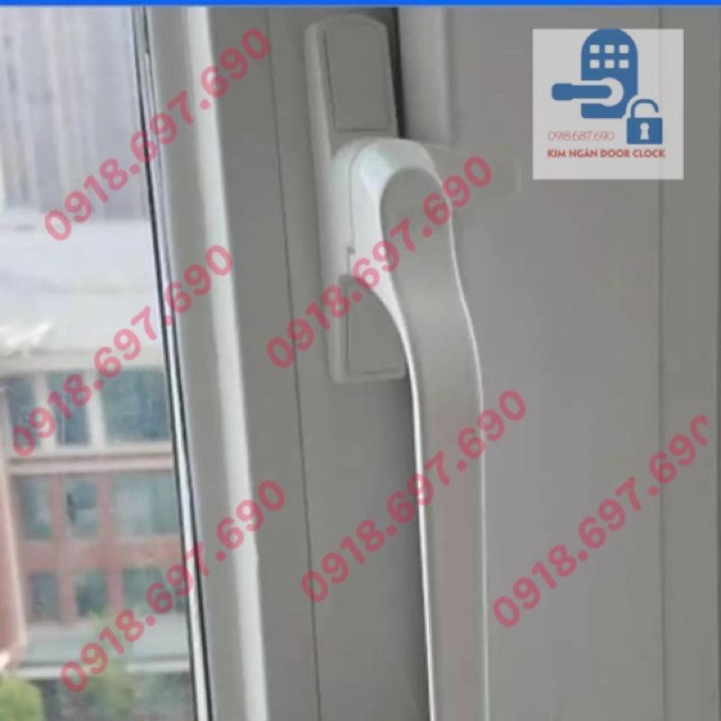 Tay nắm gạt cửa sổ mở cửa nhựa lõi thép UPVC tặng kèm vít bắt