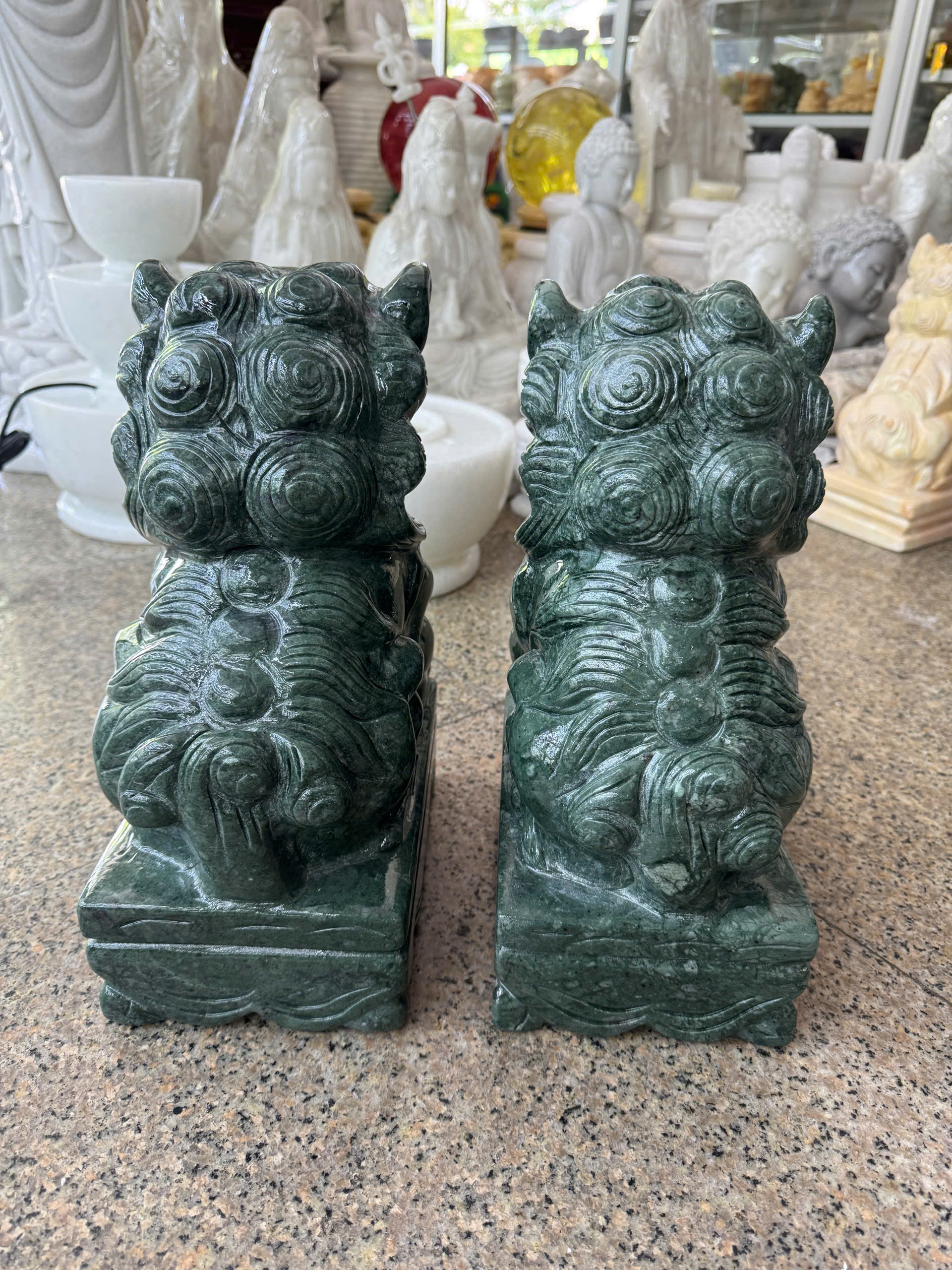 Cặp tượng Kỳ Lân phong thủy đá ngọc Ấn Độ gác cổng, trang trí bàn thờ thần tài - Cao 30 cm