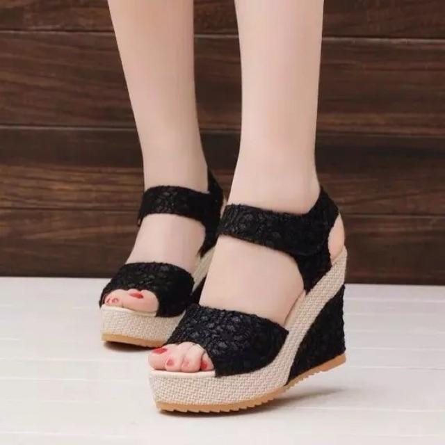 Dép/ giày đế xuồng trẻ trung D3376