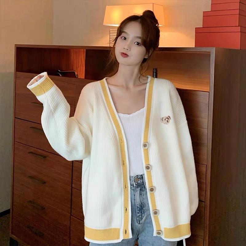 MS467 Áo cardigan len thêu gấu viền màu