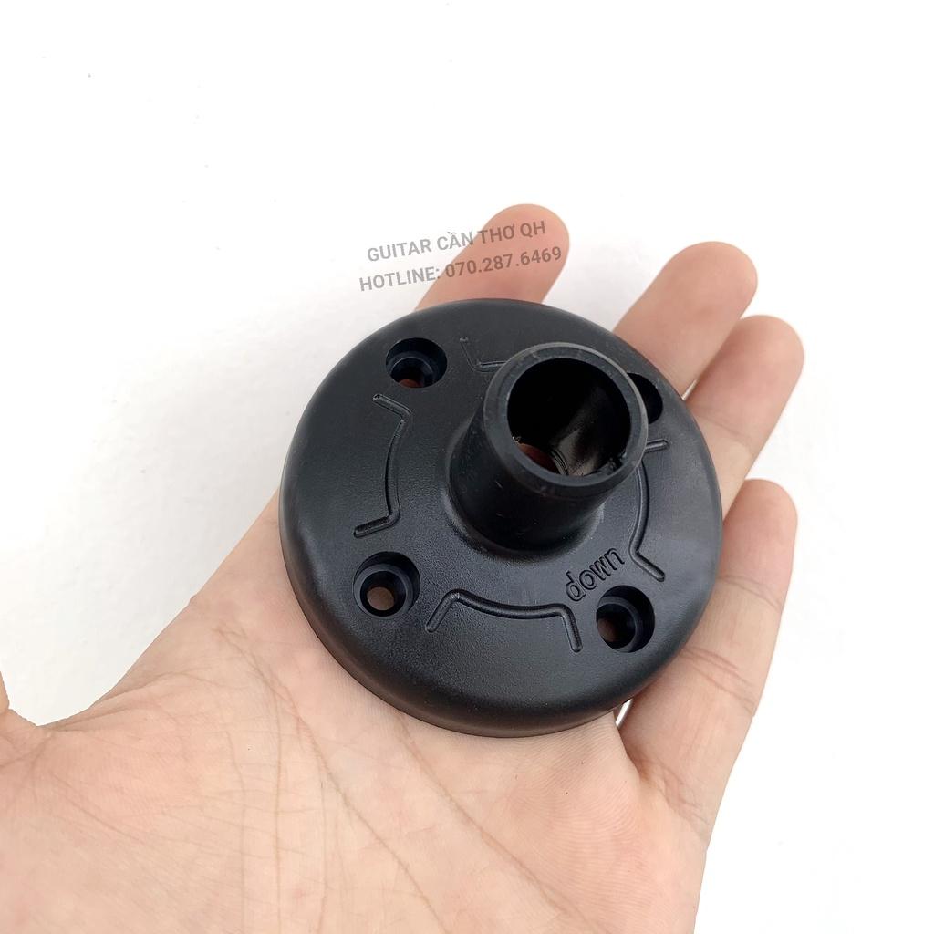 - Móc treo đàn Guitar gắn tường