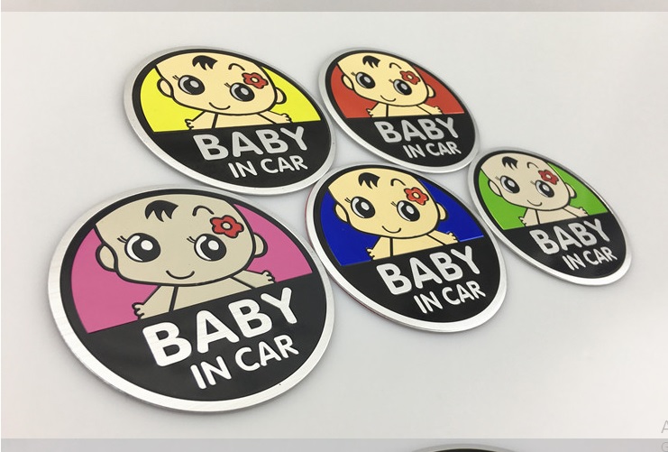 Tem nhôm Baby In Car dán xe ô tô