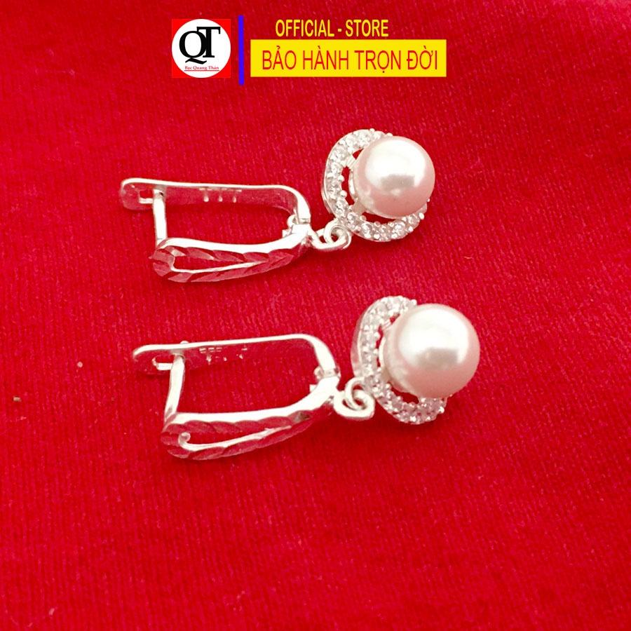 Bông tai nữ ngọc tròn size 5ly dáng dài chốt đeo sát tai gắn đá trắng cao cấp trang sức Bạc Quang Thản - QTBT150