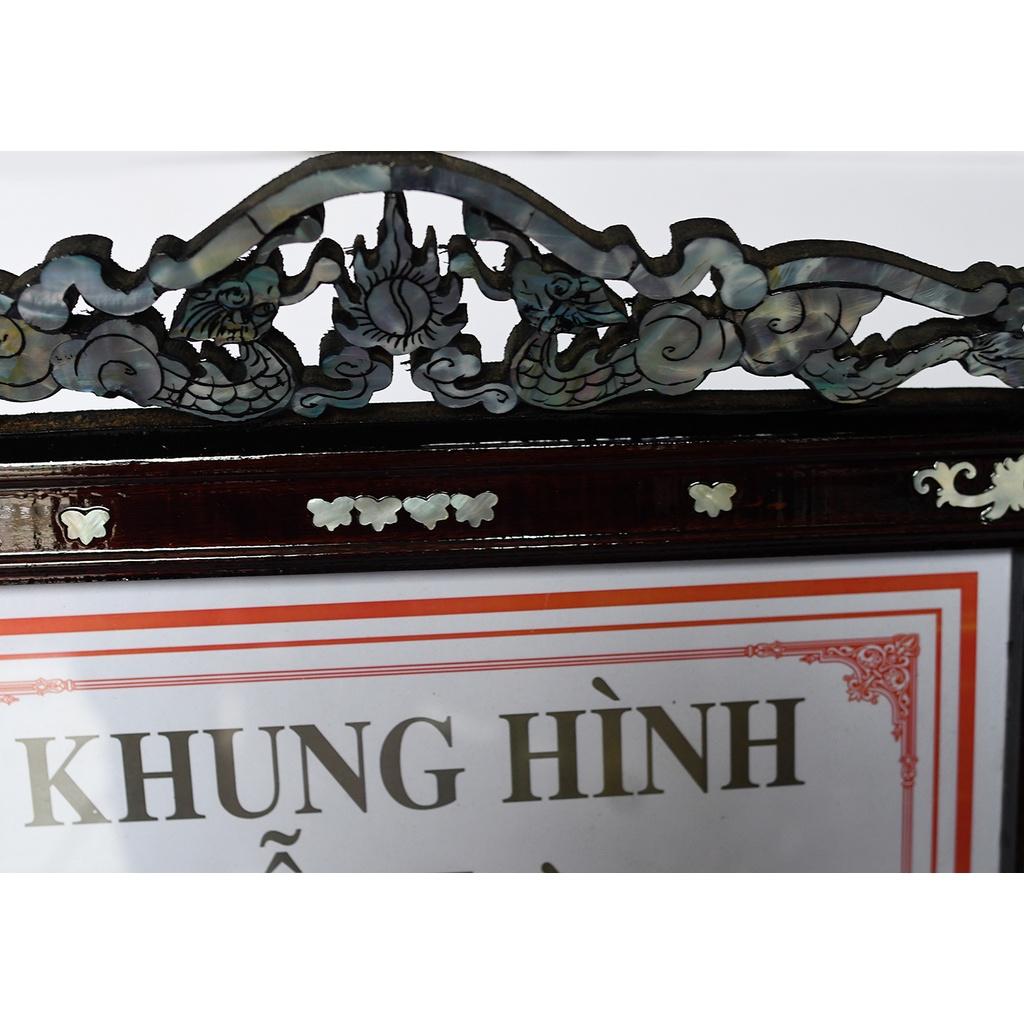 khung hình gỗ tràm, cẩn ốc xà cừ 35 x 25