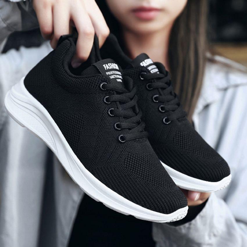 Giày Thể Thao Nữ Sneaker Kiểu Hàn Quốc Mẫu Mới 2022 Êm Chân Thoáng Khí Cổ Vừa Trẻ Trung Năng Động SUNO STORE GTTN11