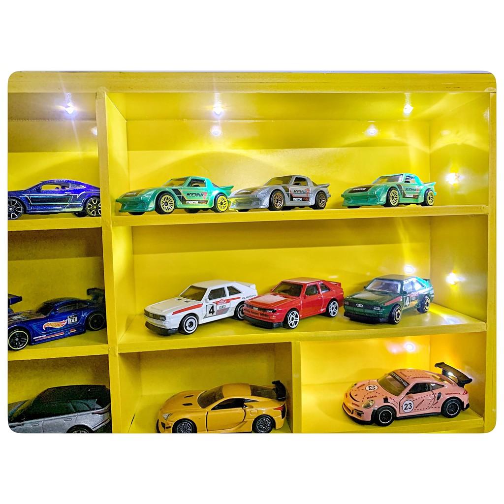 Kệ Trung Trưng Bày Xe Mô Hình Hotwheels, Tomica, Bearbrick 100