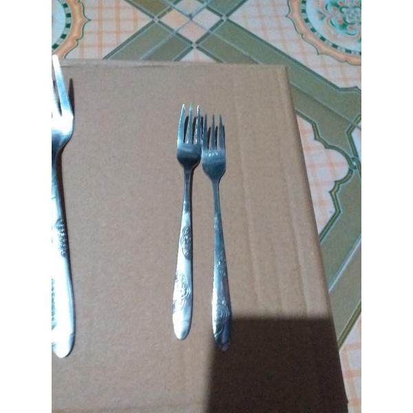 Thìa dĩa in1ox trạm khắc hoa văn sang trọng 19cm