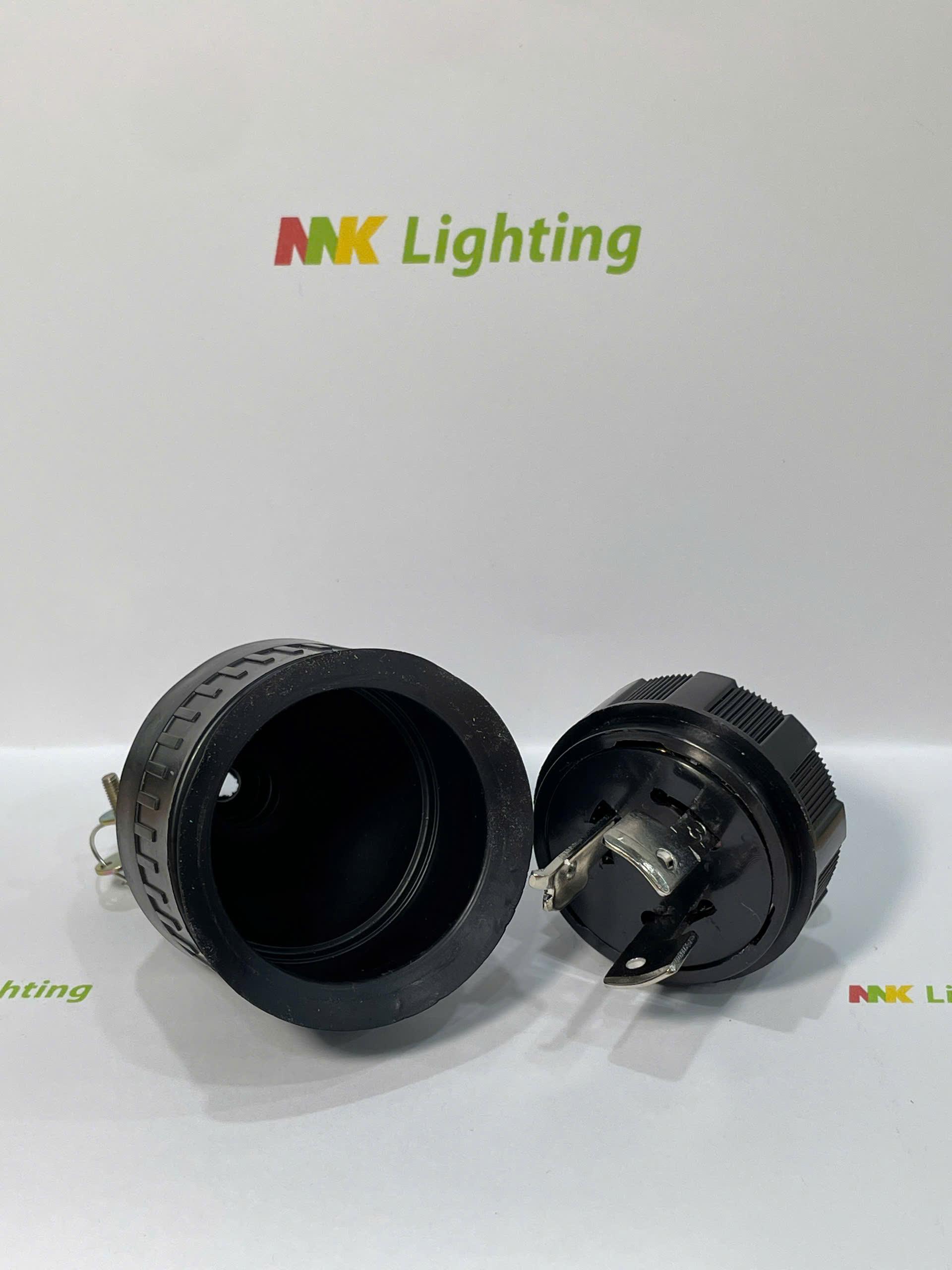 Phích cắm Locking JY-7320 RB 3P 20A 250V JYE hàng chính hãng