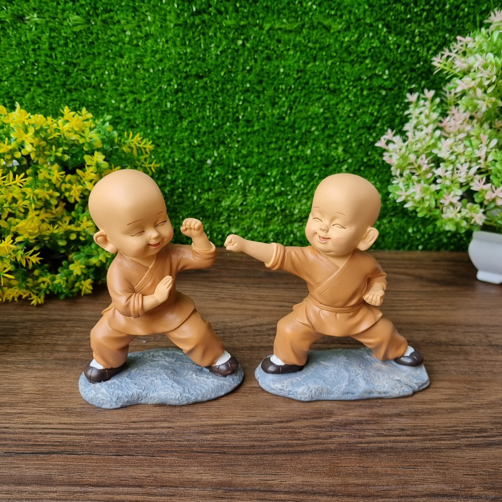 Bộ 02 tượng chú tiểu áo nâu mẫu múa võ 13cm Tấn Công - Phòng Thủ