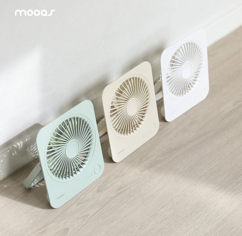 Quạt tích điện Mini Mooas Made in Korea Hàng chính hãng