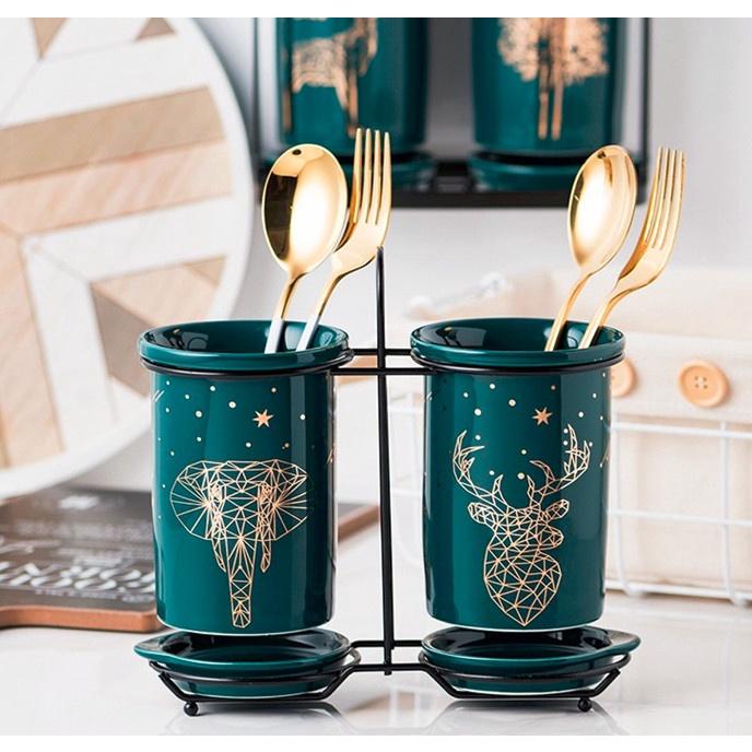 Bộ 3 ống đựng đũa bằng sứ màu xanh ngọc khung kim loại sơn tĩnh điện chống rỉ
