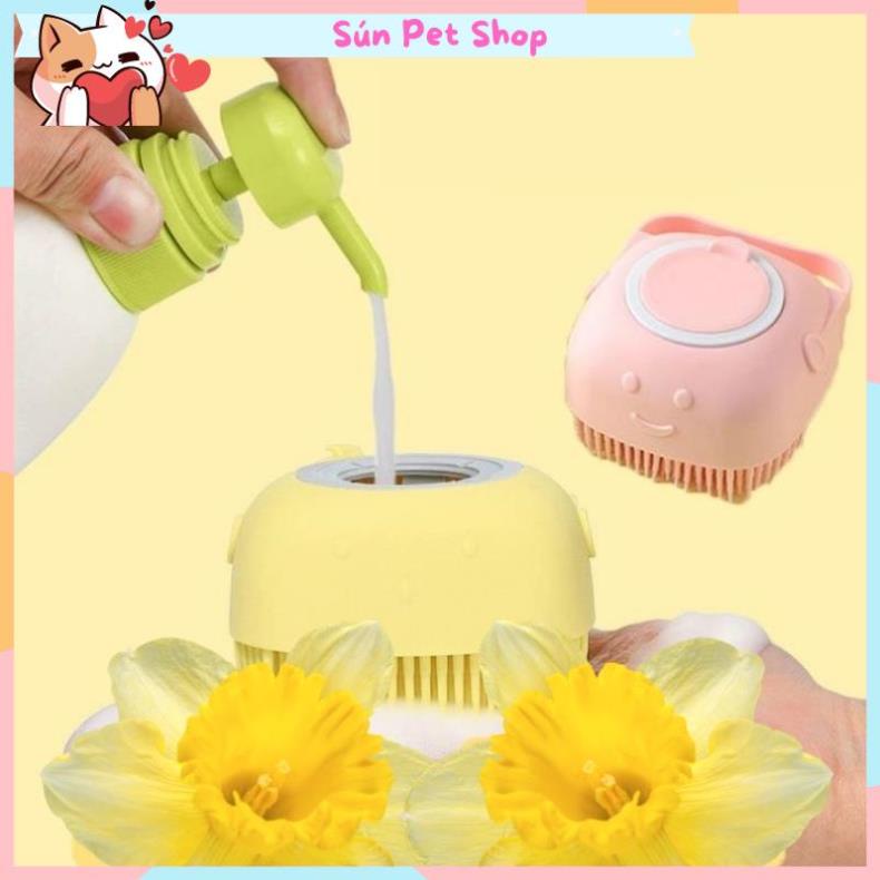 Bàn chải tắm cho chó mèo