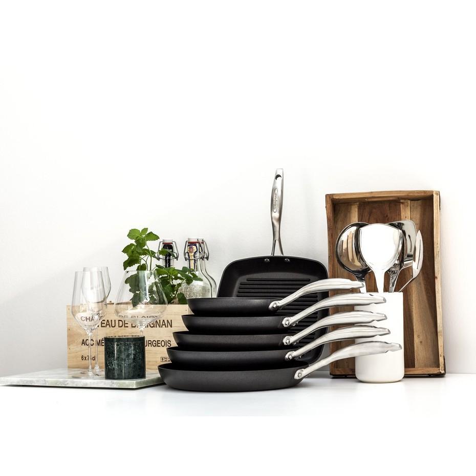 Chảo chống dính đáy từ cao cấp Scanpan Pro IQ 28cm,bảo hành chống dính 3 năm, an toàn, sản xuất Đan Mạch 68002800
