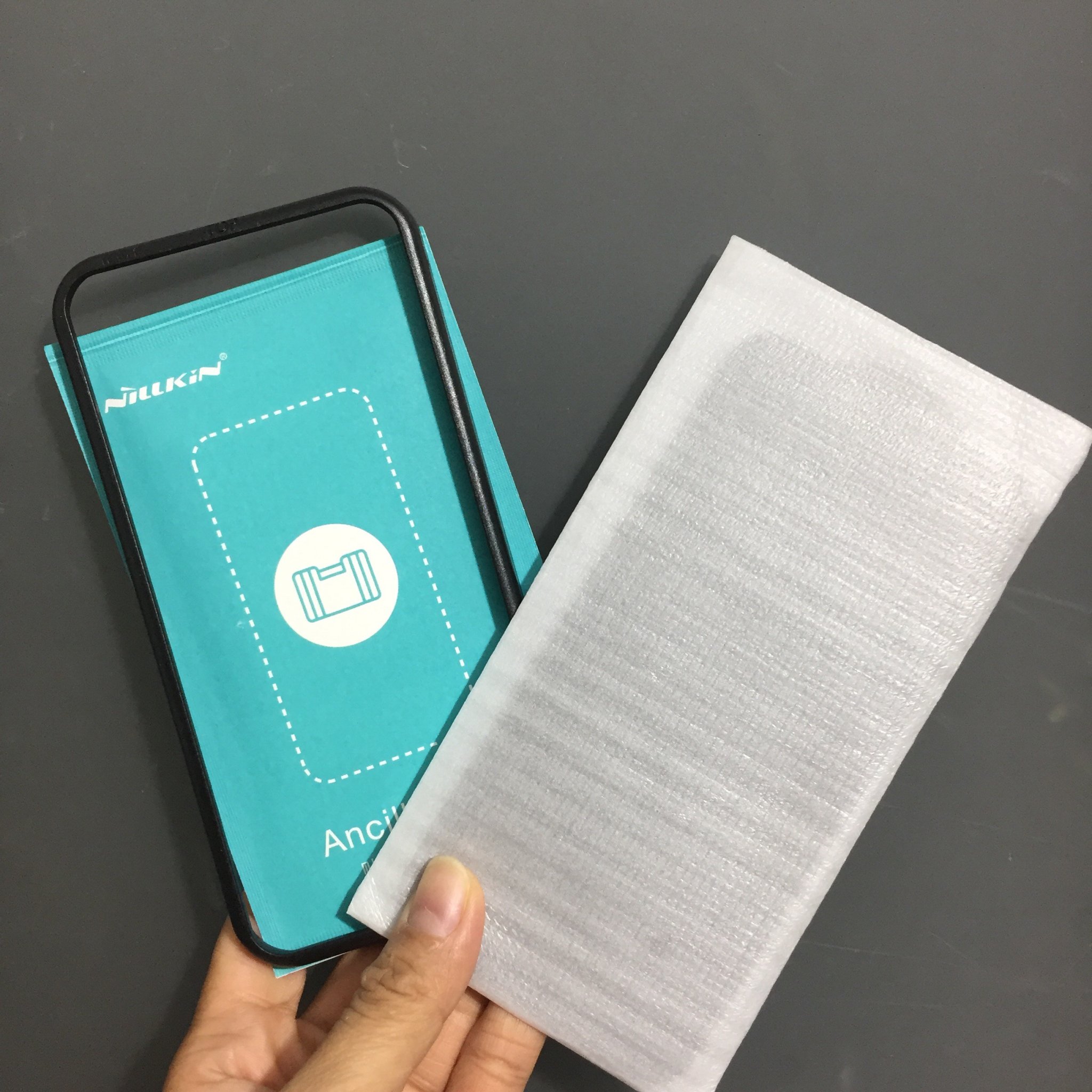 Cường lực chống nhìn trộm full màn hình cho iP Nillkin Guardian _ Hàng chính hãng