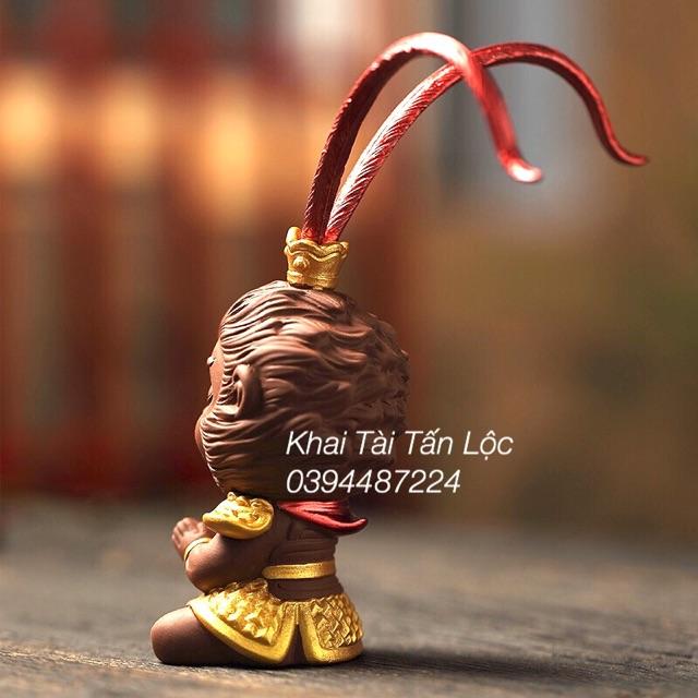 Tượng Tôn Ngộ Không râu thẳng gốm tử sa kèm gậy như ý