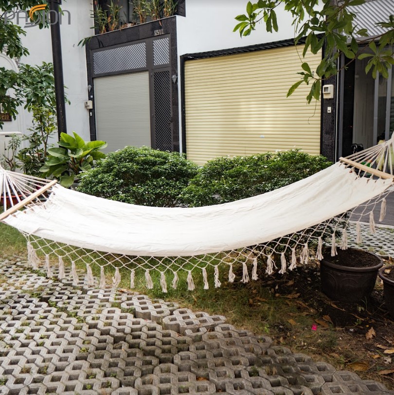 Võng Tua Rua Canvas Trắng Thanh Gỗ Định Vị 2 Đầu 100x200cm