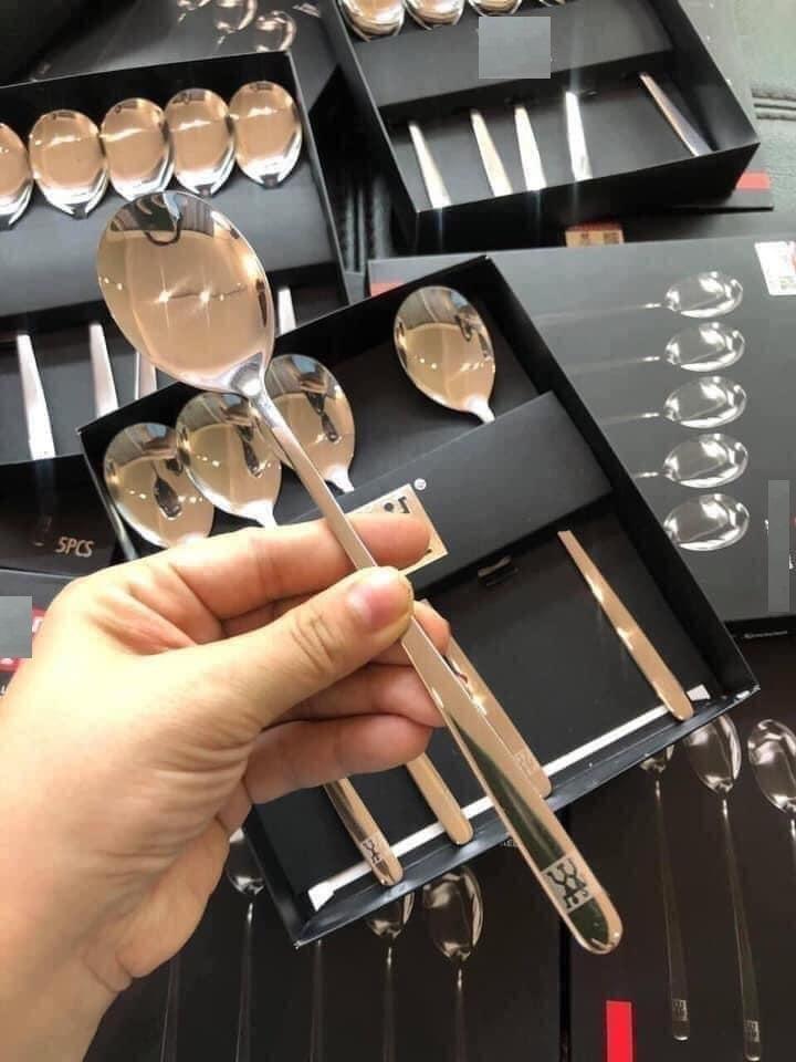SET 5 THÌA INOX HÀNG NỘI ĐỊA ĐỨC CÓ HỘP ĐỰNG ĐI KÈM SANG TRỌNG