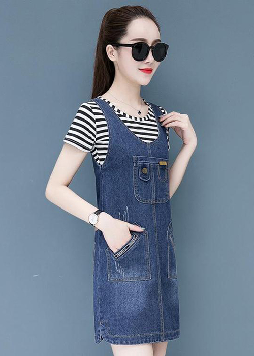 Đầm Yếm Jean Nữ Wash Cào Thêu Logo Thời Trang