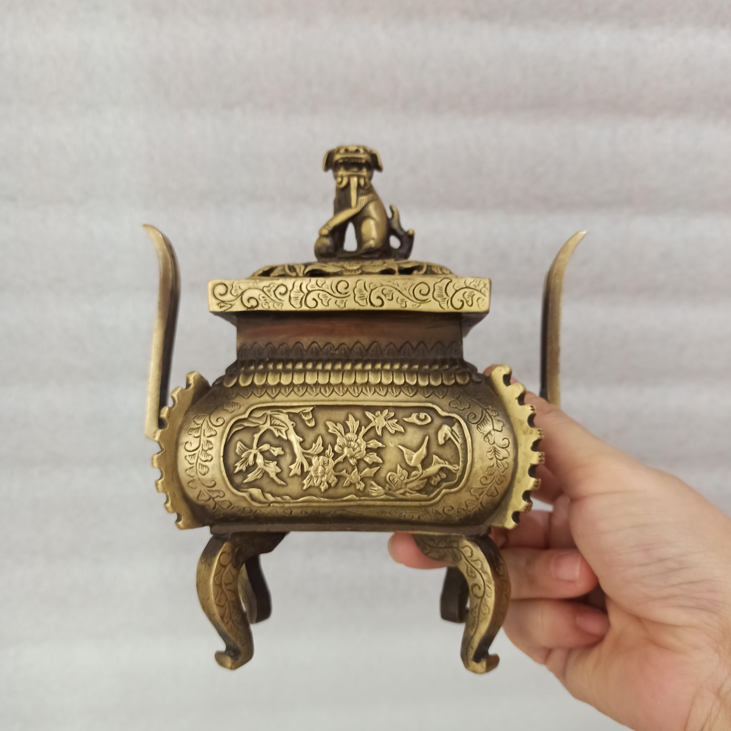 Đỉnh Lư Đồng Xông Trầm Hương cao 18cm nắp nghê thân vuông họa tiết đẹp - Đồ đồng Nguyệt Ánh 0916756116